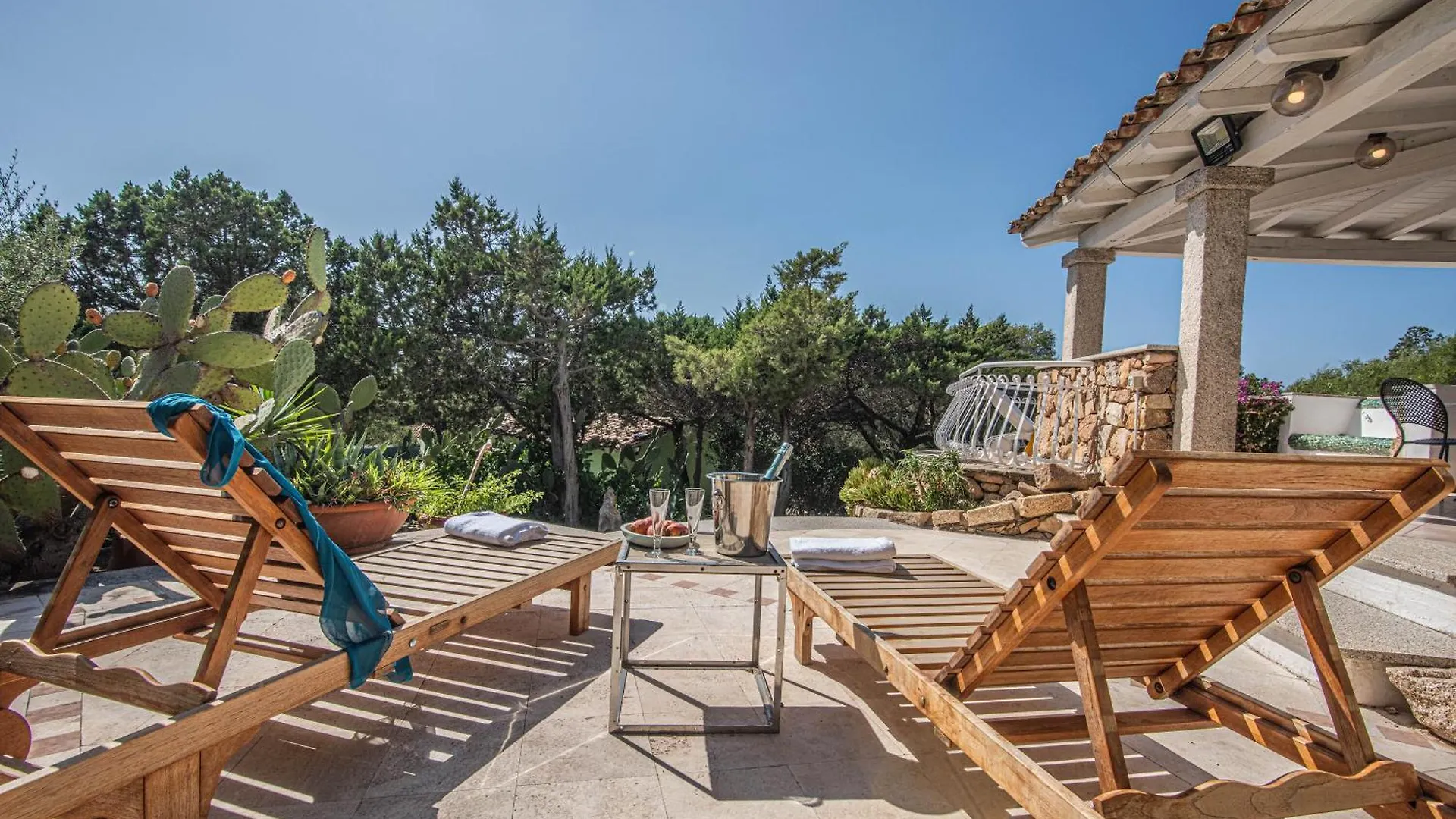 Villa Maestrale 100M From Beach - Happy Rentals Porto Rotondo